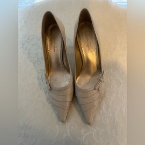 Jessica Simpson heels